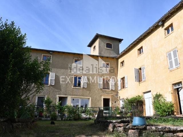 Maison, Bessenay