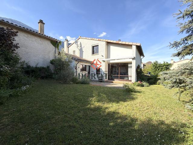 Maison, Biviers