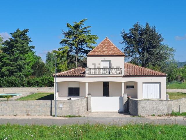 Maison, Bias