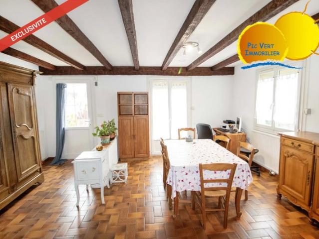 Maison bien entretenue, au calme