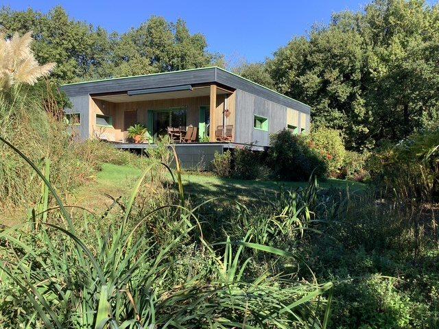 Maison bioclimatique à ossature bois avec gîte, piscine natu. 110m² Port Sainte Marie