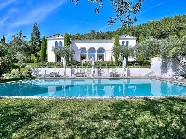 Maison, Biot