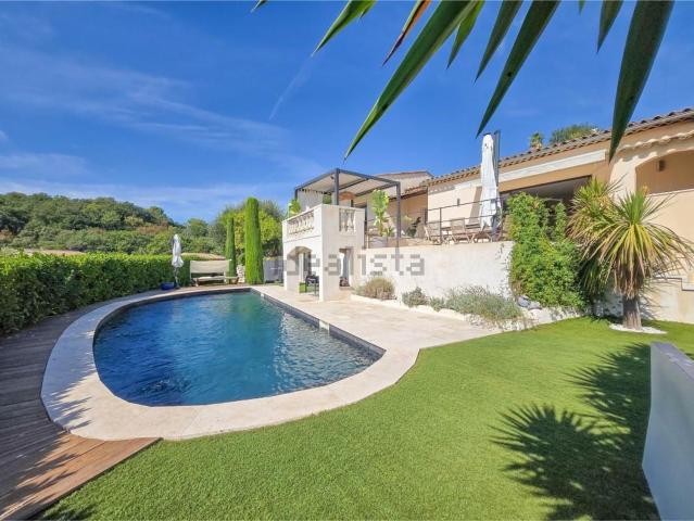 Maison, Biot