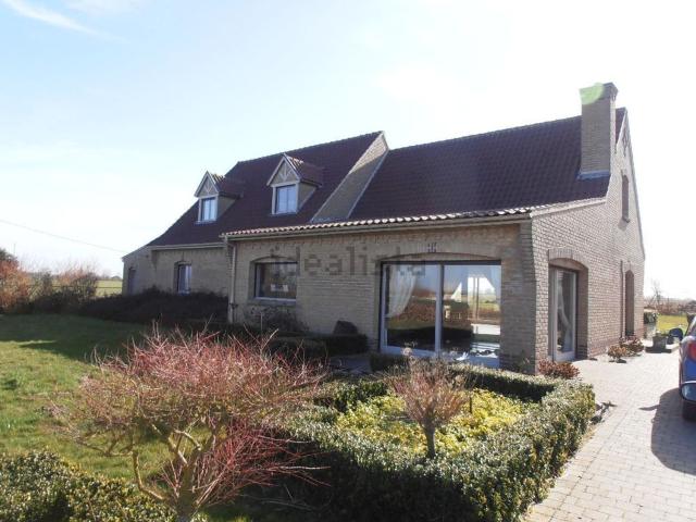Maison, Bissezeele