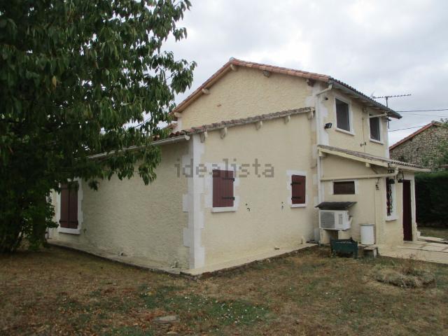 Maison, Blanzay