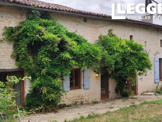 Maison, Brux