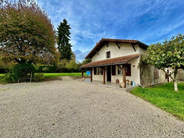 Maison, Brux