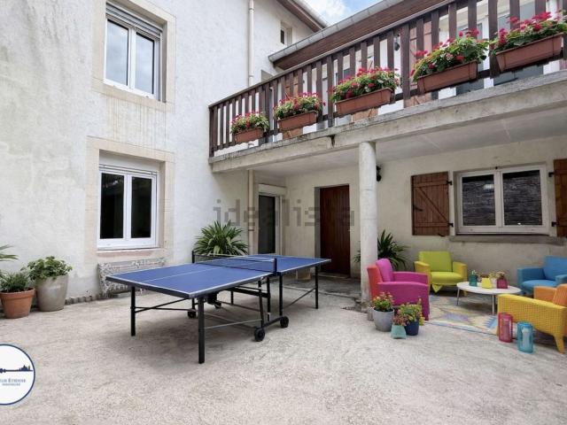 Maison, Bruyères