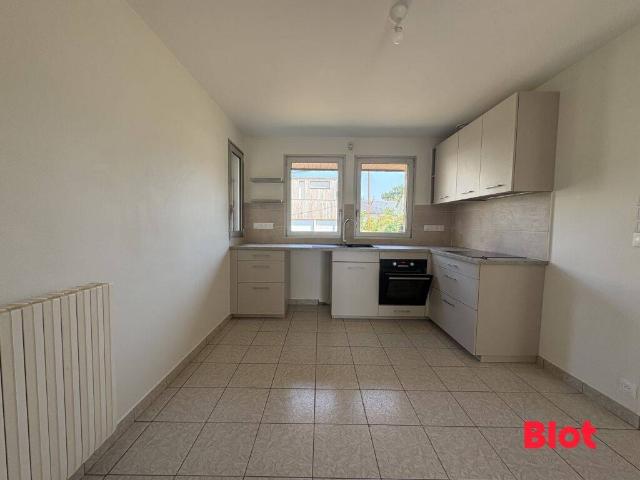 Maison Bruz 5 pièce s 150 m2 jardin clos 4 chambres
