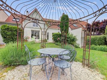 Maison Bry Sur Marne, La Pépiniére 6 pièces 4 chambres 172.39m²