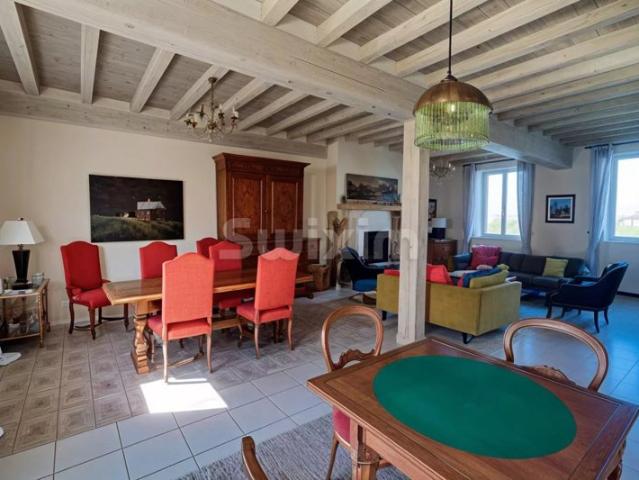 MAISON BRESSANE DU 19° RENOVEE