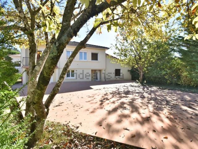 Maison, Bressolles