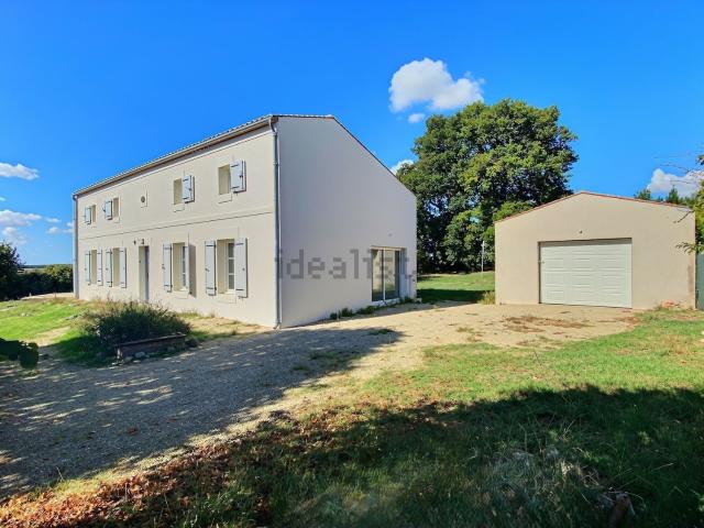 Maison, Breuil la Réorte