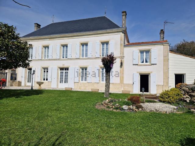 Maison, Breuil la Réorte