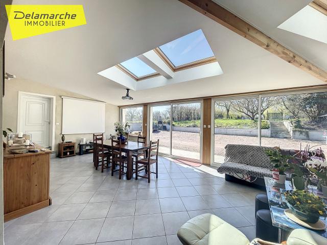 Maison Bricqueville Sur Mer 11 pièces avec 2 gites et chambre d'hôte