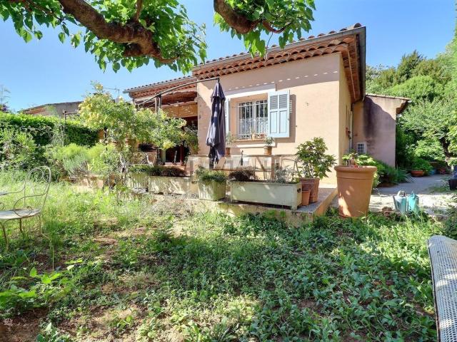 Maison, Brignoles