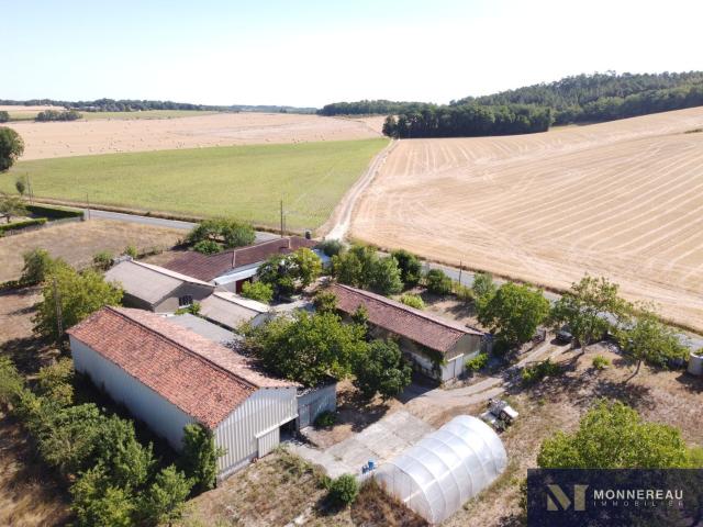 Maison, Brie sous Chalais
