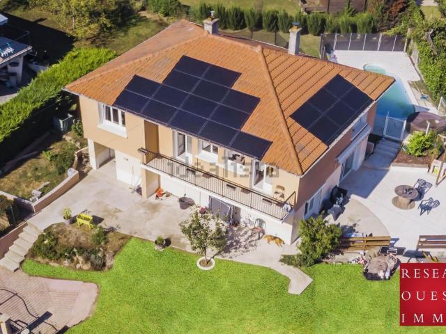 Maison, Brindas
