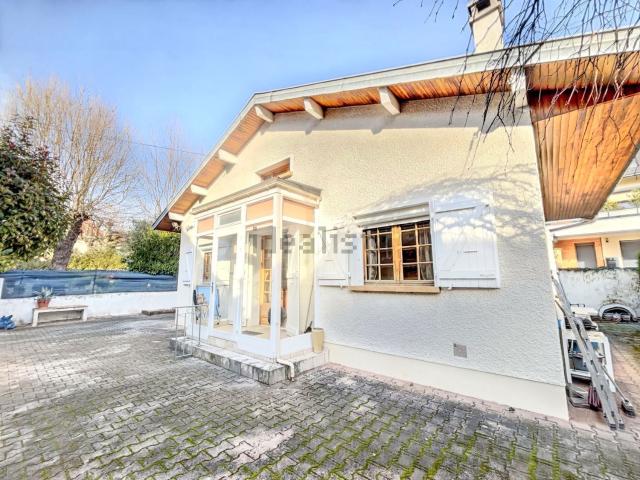 Maison, Brison Saint Innocent