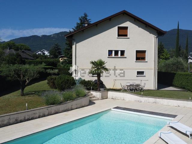 Maison, Brison Saint Innocent
