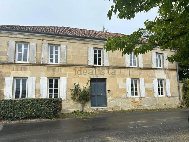 Maison, Brizambourg