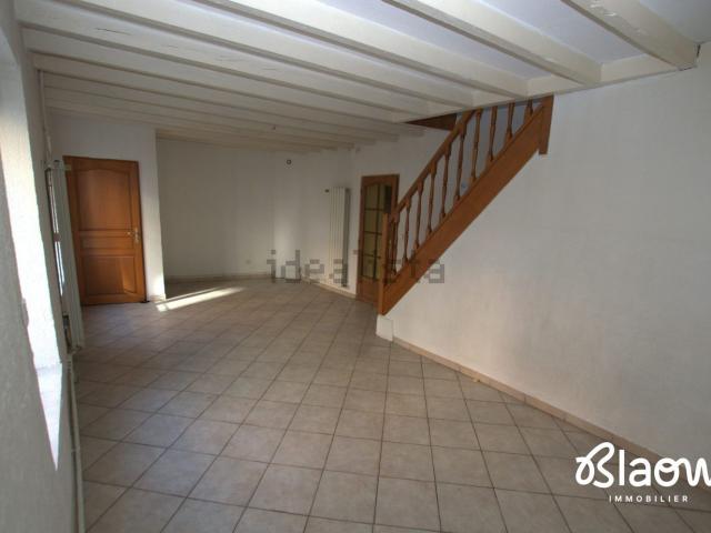 Maison, Bron