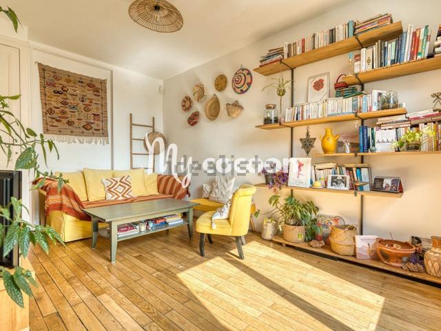 Maison, Bron