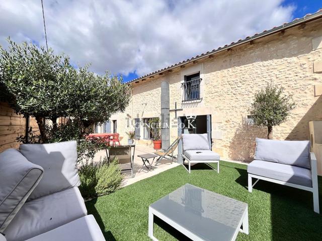 Maison, Buxerolles