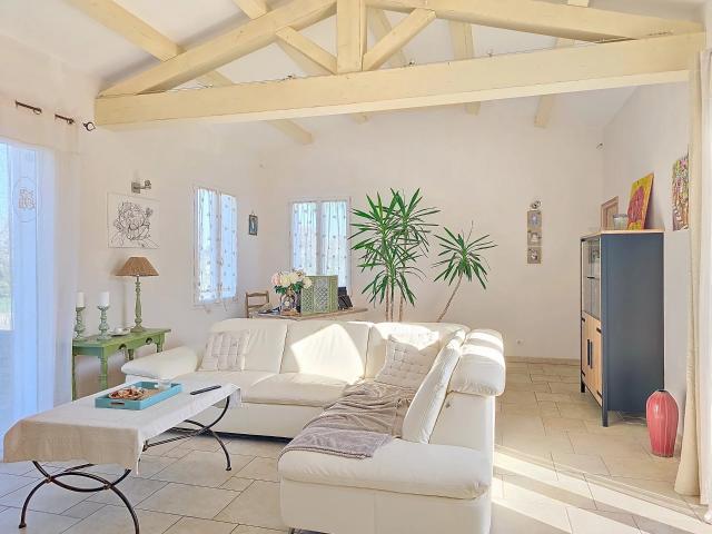 Belle Maison avec terrain et grande dépendance 180 m² aménageable de