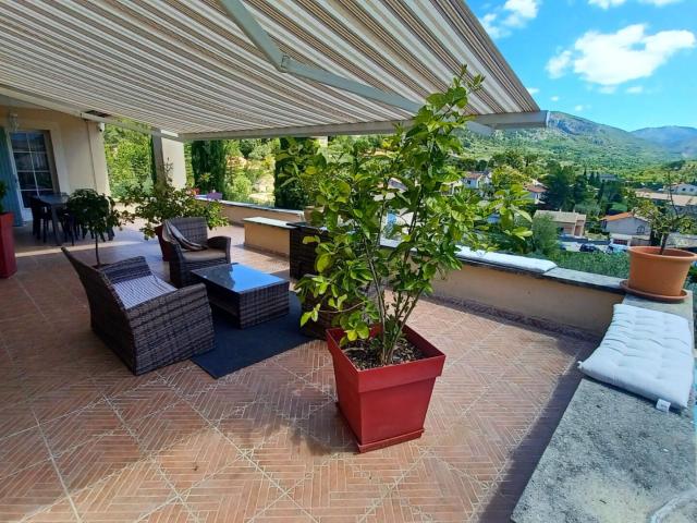 Maison Buis Les Baronnies 7 pièce s 295 m2