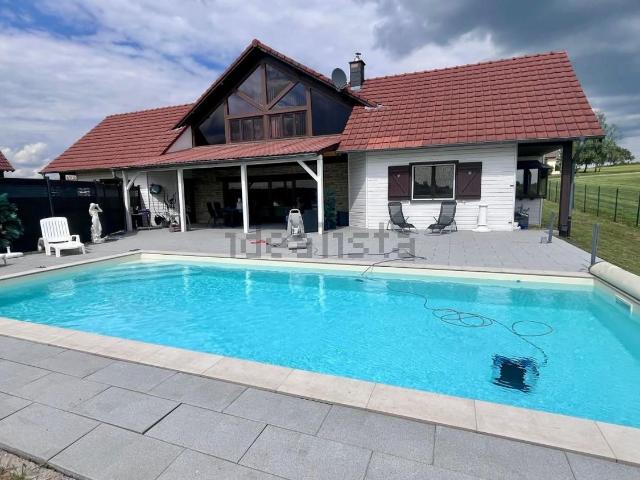 Maison, Burbach
