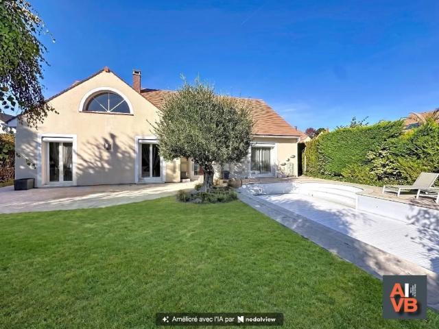 Maison, Bussy Saint Georges