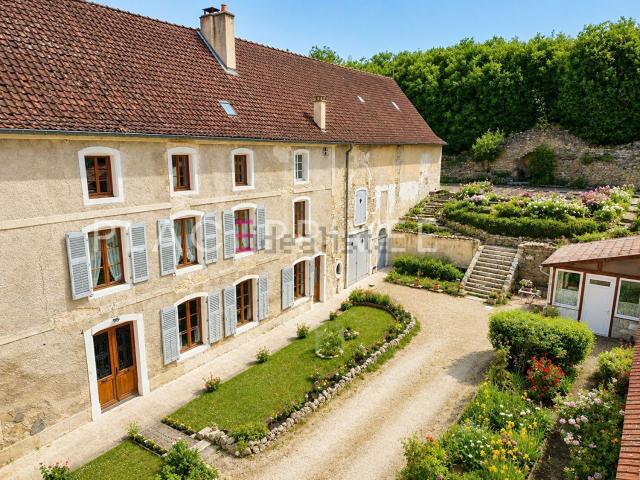 Maison, Gondrecourt le Château