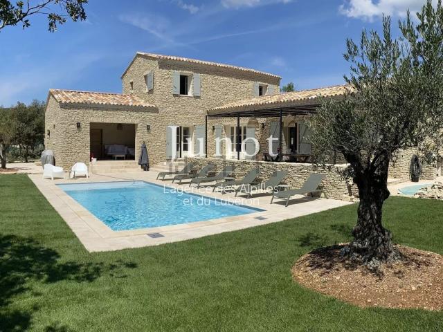 Maison, Gordes
