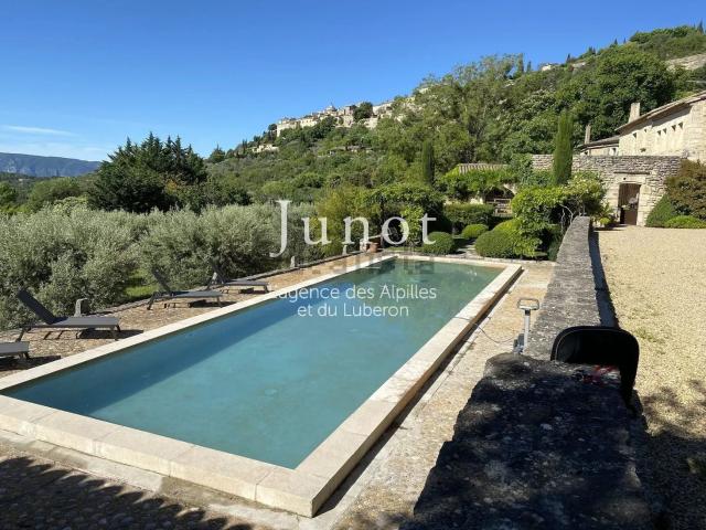 Maison, Gordes