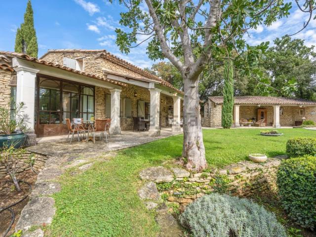 Maison, Gordes