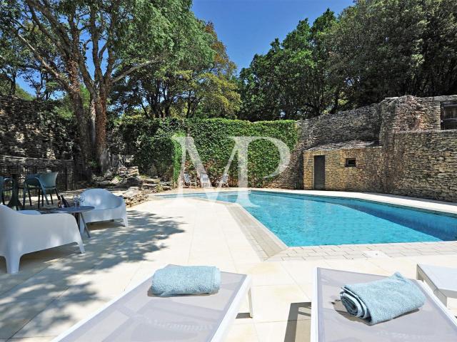 Maison, Gordes