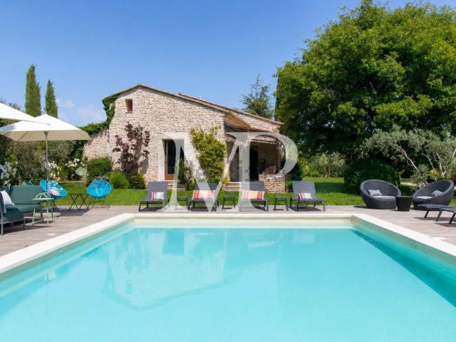 Maison, Gordes
