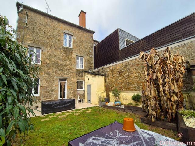 Maison, Gorron