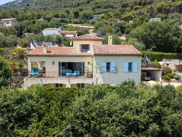 Maison, Gattières