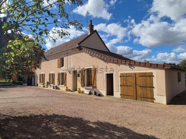 Maison, Garchy