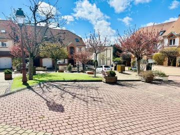 Maison Garches 6 pièce s 193 m2