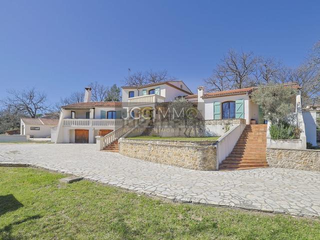 Maison, Garéoult