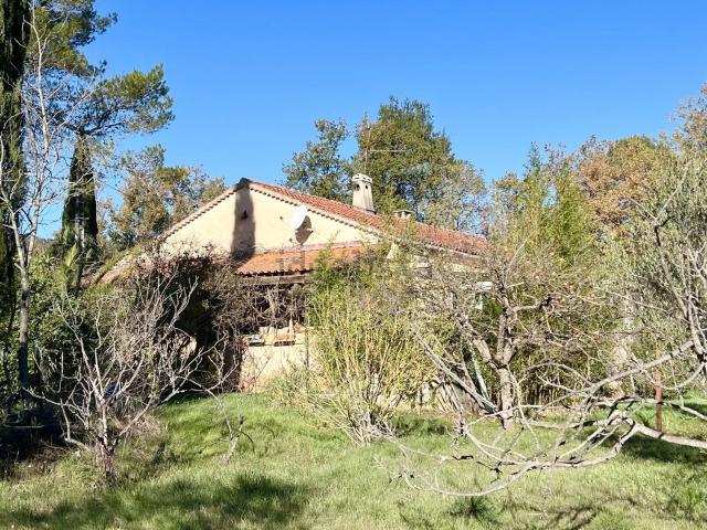 Maison, Garéoult