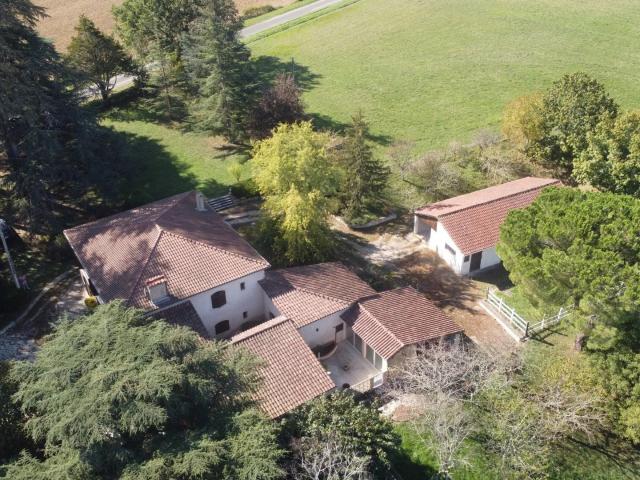 Maison Gasconne avec parc arboré et terres 274m² Vic Fezensac
