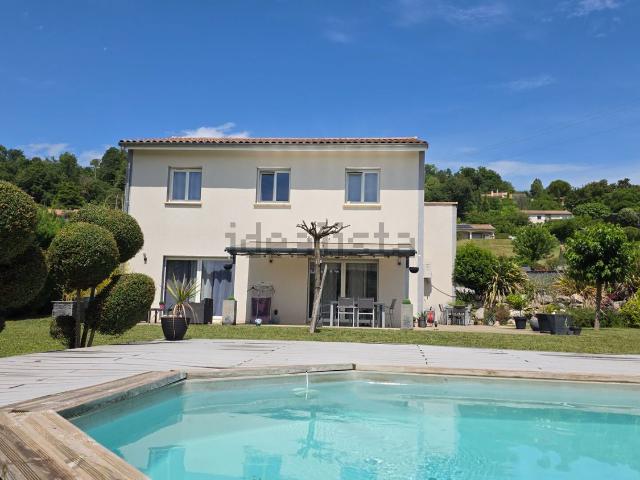 Maison, Geyssans