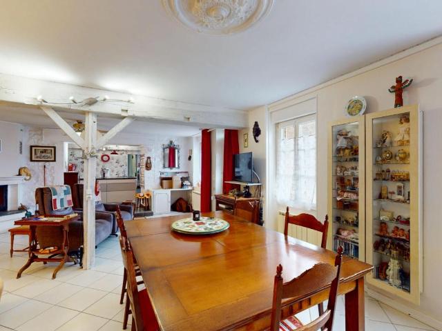 Maison Genouilly 5 pièce s 125.31 m2