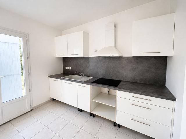 Maison Genouille 4 pièce s 83.11 m2
