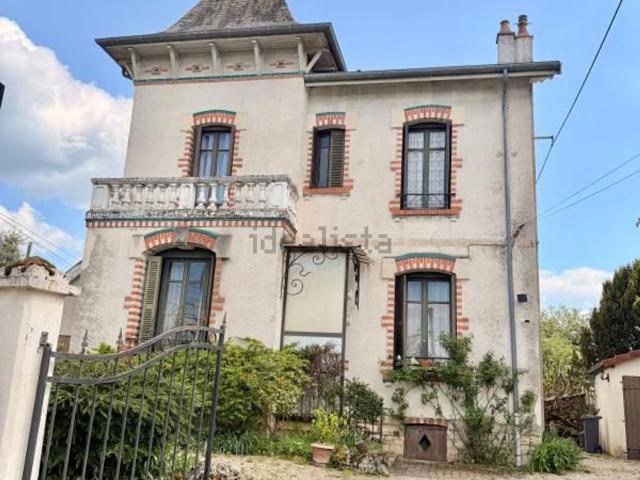Maison, Genlis