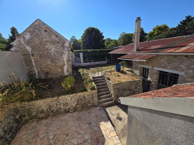 Maison, Germigny l&apos Évêque